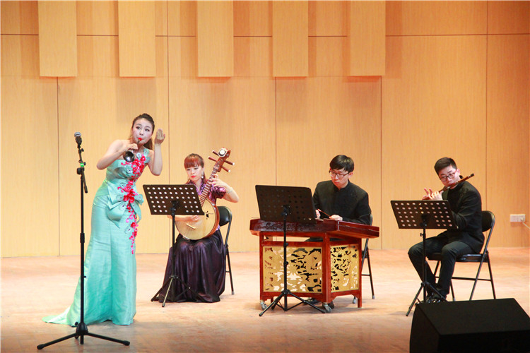 2016051610352051.jpg 中国音乐学院应邀来我院交流演出