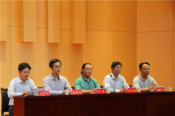 2016092215314544.jpg 我院隆重召开2016级开学典礼暨新生入学教育启动仪式