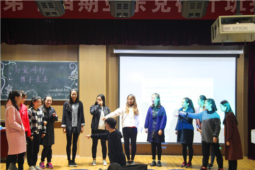 2016102509102671.jpg 我院开展大学生心理健康主题班会活动